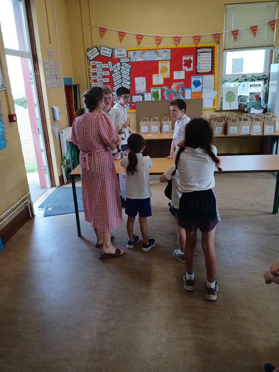 Thank you to everyone for supporting <a href="/ArlesNS/">Arles N.S.</a> JEP mini business yesterday and anyone who was involved in the prep along the way. The children worked very hard and have proved themselves to be very competent bakers! Well done to all. #jep <a href="/OidePrimarySTEM/">Oide Primary STEM</a>