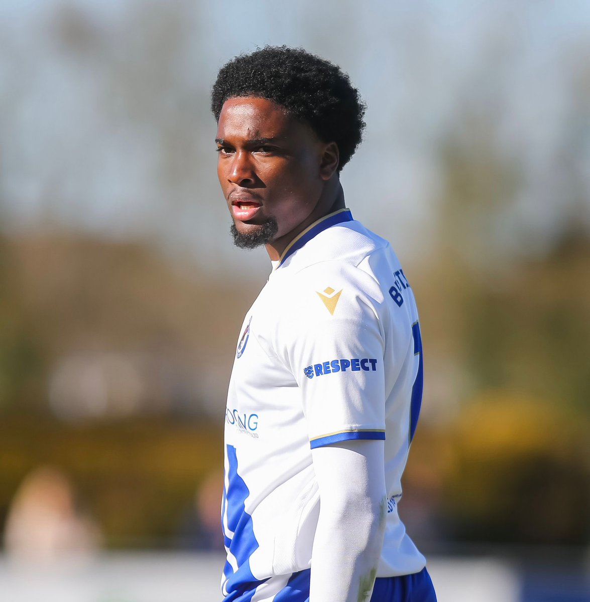 NEW SIGNING !! ✍️ 👀

We are delighted to announce the signing of Eniola Hassan.

Eniola is a highly rated, young, talented forward that has played at Cray Wanderers, Glebe, Bearsted to name a few.

One to watch for sure! 

Welcome to AFC Whyteleafe Eniola 💚  <a href="/EHassann10/">Eniola Hassan</a>