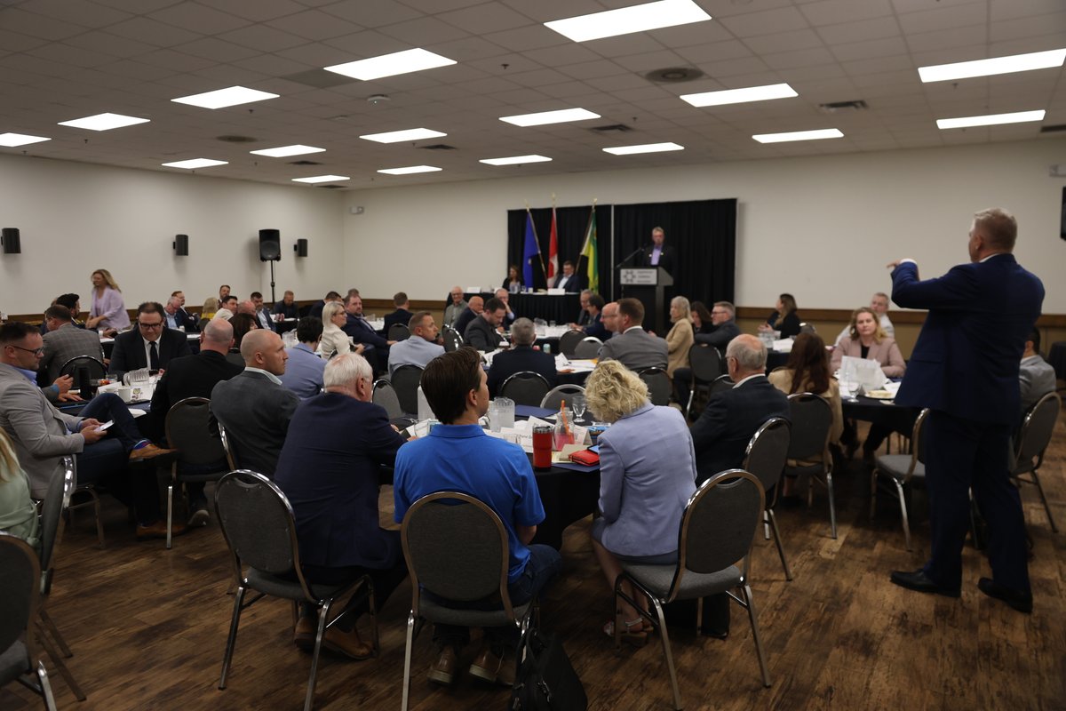 I am optimistic about the opportunities created by our Joint Caucus meeting and certain our unified call will play a huge role in shaping both our provinces' futures.

#RMWB #Ableg <a href="/youralberta/">Alberta Government</a> <a href="/abdaniellesmith/">Danielle Smith</a> <a href="/brianjeanab/">Brian Jean</a> <a href="/premierscottmoe/">Scott Moe</a> <a href="/ucpcaucus/">United Conservative Caucus</a> <a href="/saskparty/">Saskatchewan Party</a>caucus @saskparty