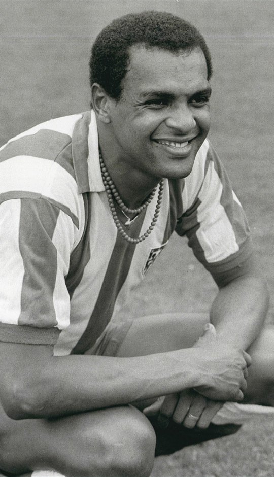 🇧🇷🎂 ¡Feliz 76 cumpleaños, Luiz Pereira! 

El defensa brasileño disputó 171 partidos oficiales como rojiblanco entre 1975 y 1980 y conquistó el campeonato liguero en la temporada 1976/77 ❤🤍