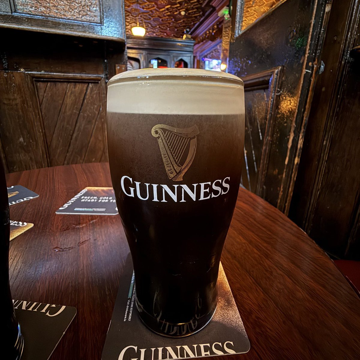 PintsO_Guinness's tweet image. Dohney &amp;amp; Nesbits, Dublin📍🇮🇪