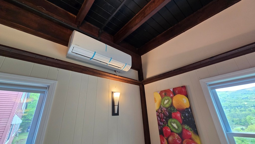 Happy Solstice &amp; First Day of Summer! 🌞❄️
We’re kicking off the season with a little extra chill — thanks to you.

Thanks to our donors, brand new AC units are now up and running in our dining room, making mealtimes and gatherings more comfortable as the temps rise.
😎