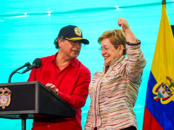 Se logró! 
Es una buen ley para que los trabajadores y trabajadoras en general recuperen derechos laborales perdidos.
 Recordamos la tenacidad de  <a href="/GloriaRamirezRi/">GloriaRamirezRios</a> en el diseño de la reforma, la presentación y superación de una parte del duro camino legislativo.
Gracias.