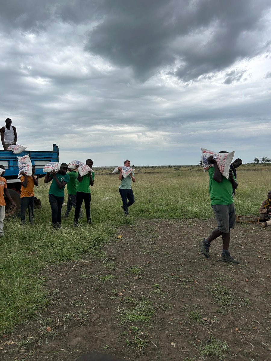 transforme69924's tweet photo. Travel Spotlight 4 🌍 | Some of this week’s wins in Karamoja
🚰 Kachakatom Village’s new well (no more day-long treks for water!)+ food run
🌱 FAITH Gardens ready for rain 

So much to be grateful for 
#EastUganda #TCITOTHEWORLD https://t.co/zbAmPjmOsZ