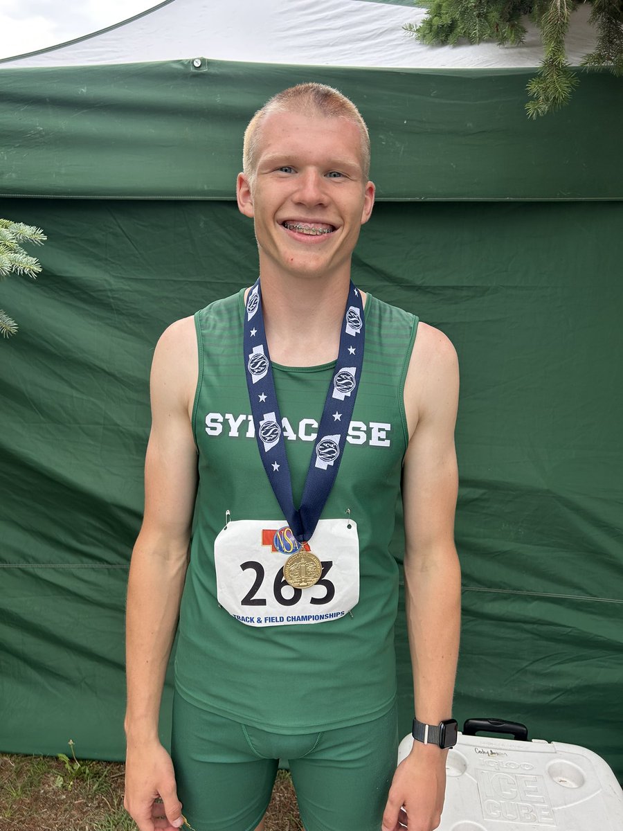 Rocket fans! Nolan Gartner is competing at New Balance Nationals this Sunday(6/22) at the University of Pennsylvania.  He will run the 800m around 12:45pm Central Time. Way to go Nolan!  🏃🏼🚀