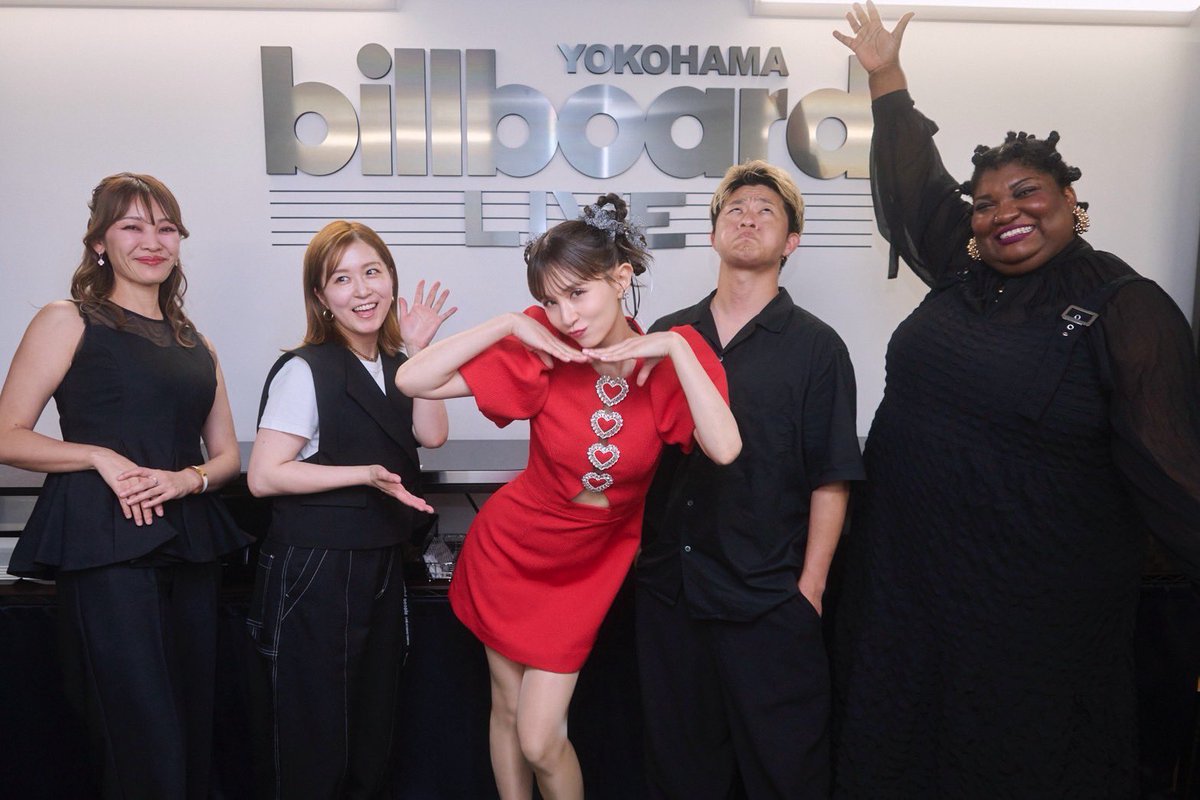 ＼Billboard Live YOKOHAMA🚢／
🎁ありがとうございました🎂

次は6/22大阪🐙❤️‍🔥

#MayJ #billboardlivetour