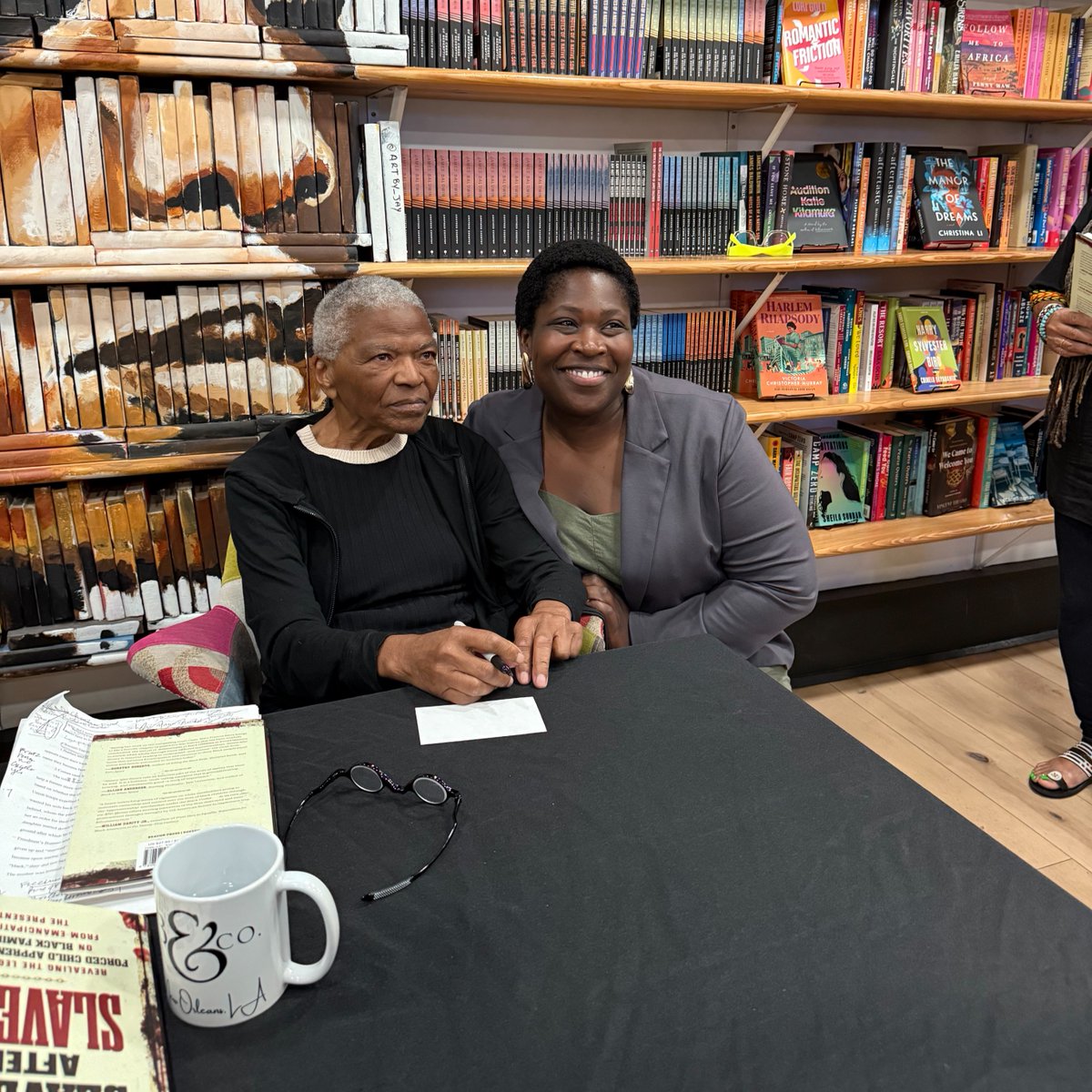 Professor Carla LaRoche moderated an author talk with Dr. Berry, renowned historian and author of "Slavery After Slavery." Rising 3L Francesqa Kaggwa took a lead role in organizing the event and had the unique chance to gain invaluable insight from a trailblazing scholar 💚 ⚖️