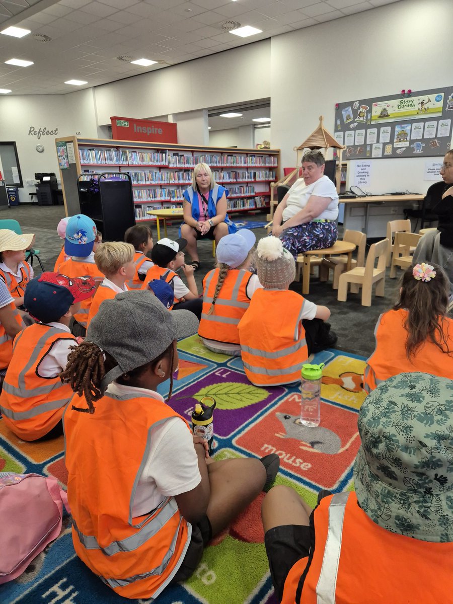1JB_HCPLA's tweet photo. 1JB had a lovely time at Shipley Library to learn more about the Summer Reading Challenge! @HighCragsPLA https://t.co/gFKhmw9xhF