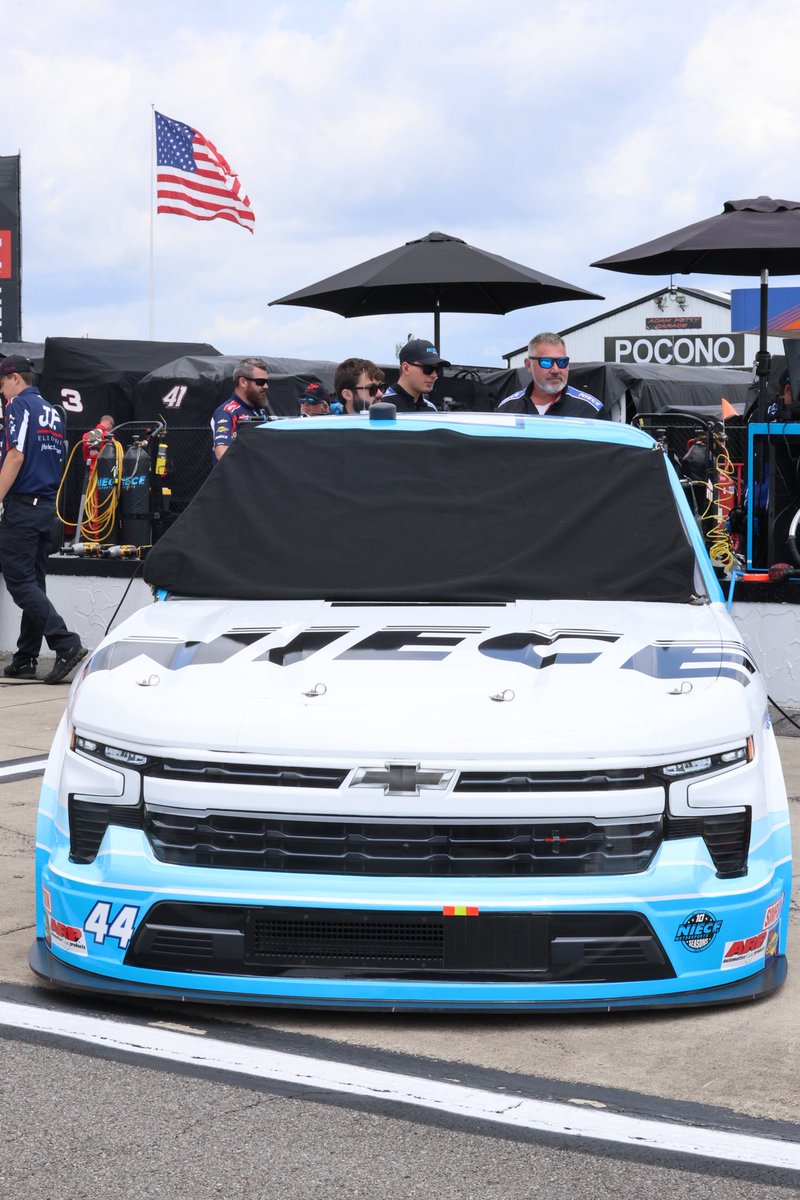 “Feels really really good right here, don’t touch it” - <a href="/connerjones88/">Conner Jones</a> 

#PressTheAttack | #TeamChevy