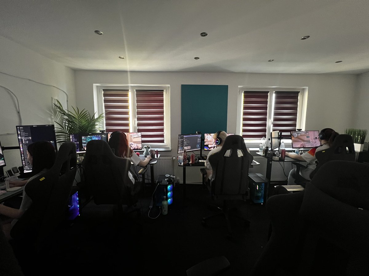 wdzmina's tweet image. FRG Sirens bootcamp complete, so happy to finally be around my girls &amp;lt;3 

Thank you @WOEbootcamp for having us!