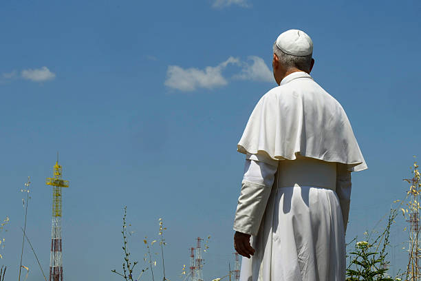 Papa León XIV: «La IA puede abrir nuevos horizontes de igualdad o fomentar conflictos» vaticannews.va/es/papa/news/2…