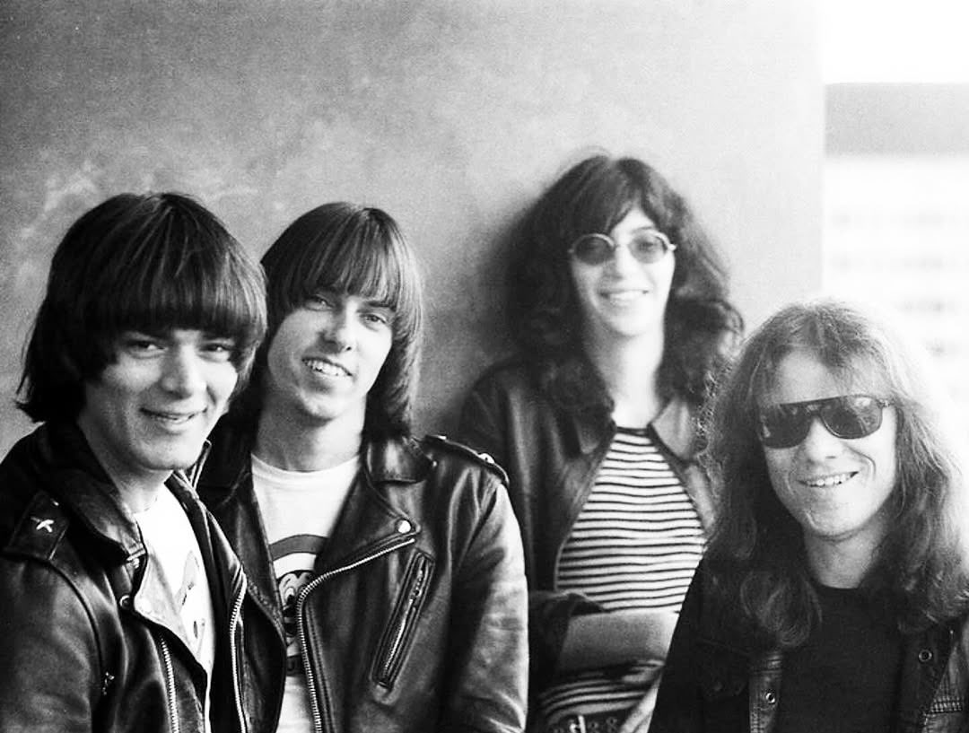 RamonesOfficial's tweet image. All smiles for the first day of summer.
Photo by Ralph Alfonso