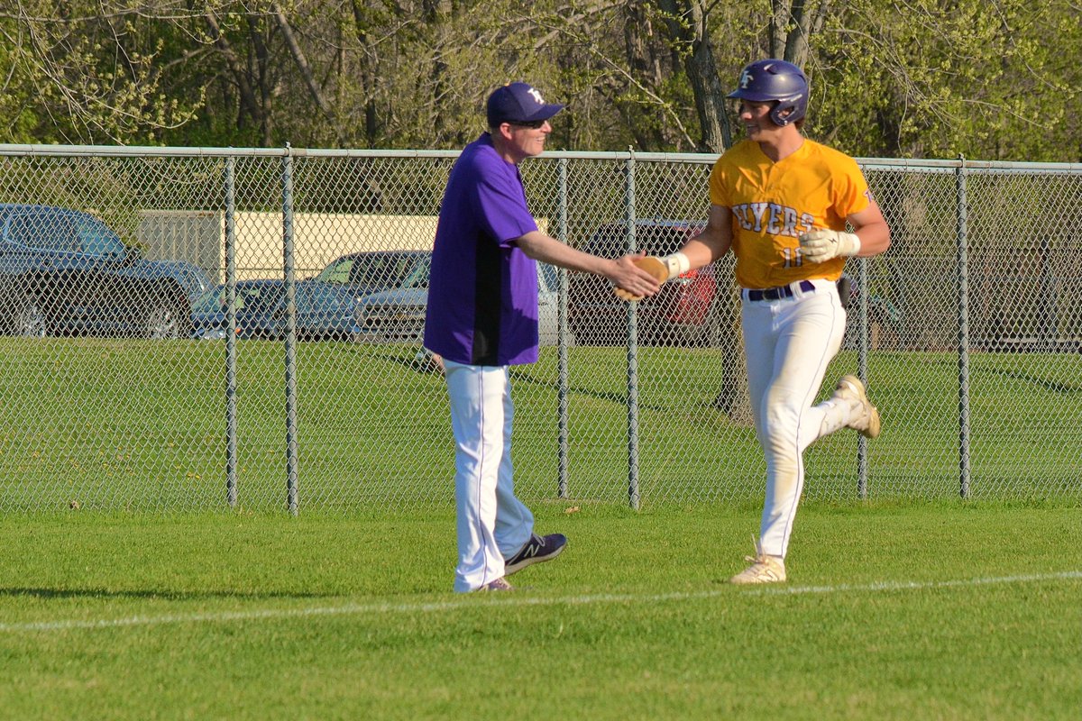 LF Baseball tweet media