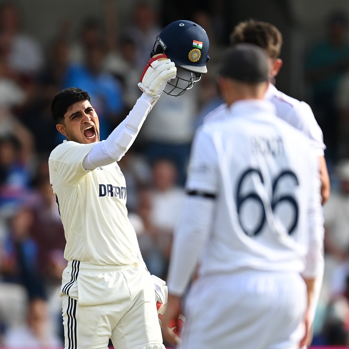 CAPTAIN SHUBMAN GILL HAS ARRIVED IN STYLE. 🙇‍♂️