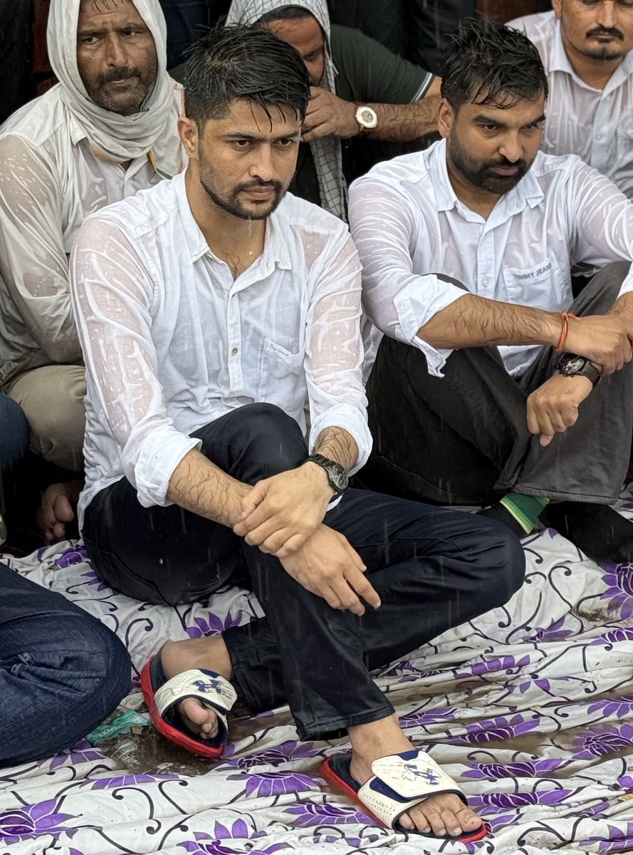 संघर्ष की जीत 
भावी सांसद <a href="/NirmlChoudhary/">Nirmal Choudhary</a> 🫡💫
#rakeshbishnoi