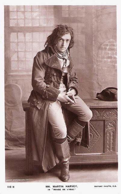 Catherine Curzon tweet media