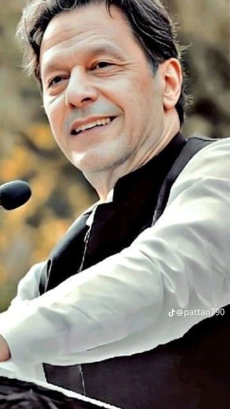 Vishhuuu Khanⁱᴾⁱᵃⁿ (@vishhuuuk) on Twitter photo جھوٹے الزامات لگا کر ایک سچے شخص کو جیل میں رکھا گیا ہے۔
#حبسِ_بےجا_میں_قید_شہزادہ
<a href="/TeamiPians/">Team Insafians 𝗣𝗼𝘄𝗲𝗿</a> جھوٹے الزامات لگا کر ایک سچے شخص کو جیل میں رکھا گیا ہے۔
#حبسِ_بےجا_میں_قید_شہزادہ
<a href="/TeamiPians/">Team Insafians 𝗣𝗼𝘄𝗲𝗿</a>