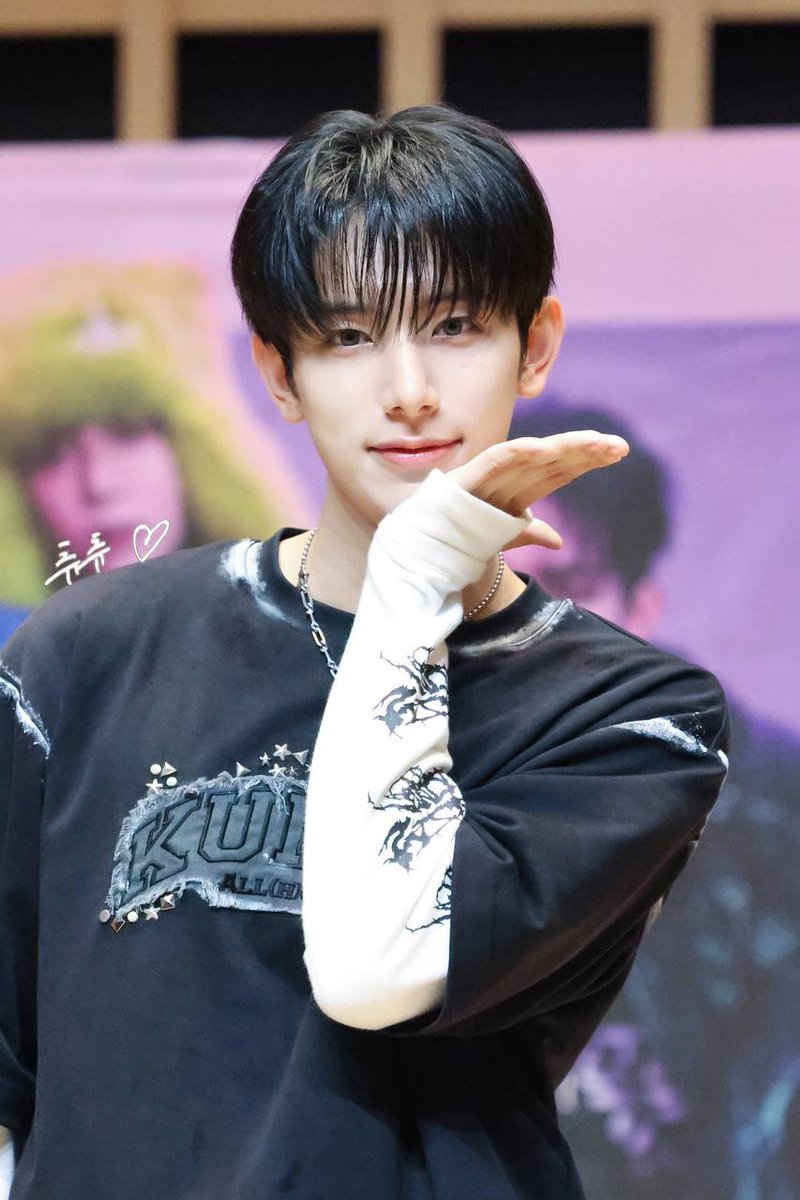 kunho_ours's tweet photo. 200625
Kunho Instagram (#ALL_H_OURS)
Update
Photos from today's release event in Osaka, Japan.
#KUNHO #ALLHOURS好きな人と繋がりたい #twitter #Minuts #Ukrainefandom #Ukraine_Allhours_sten #Instagram
@kunho_ours https://t.co/D0bS7WWNfR