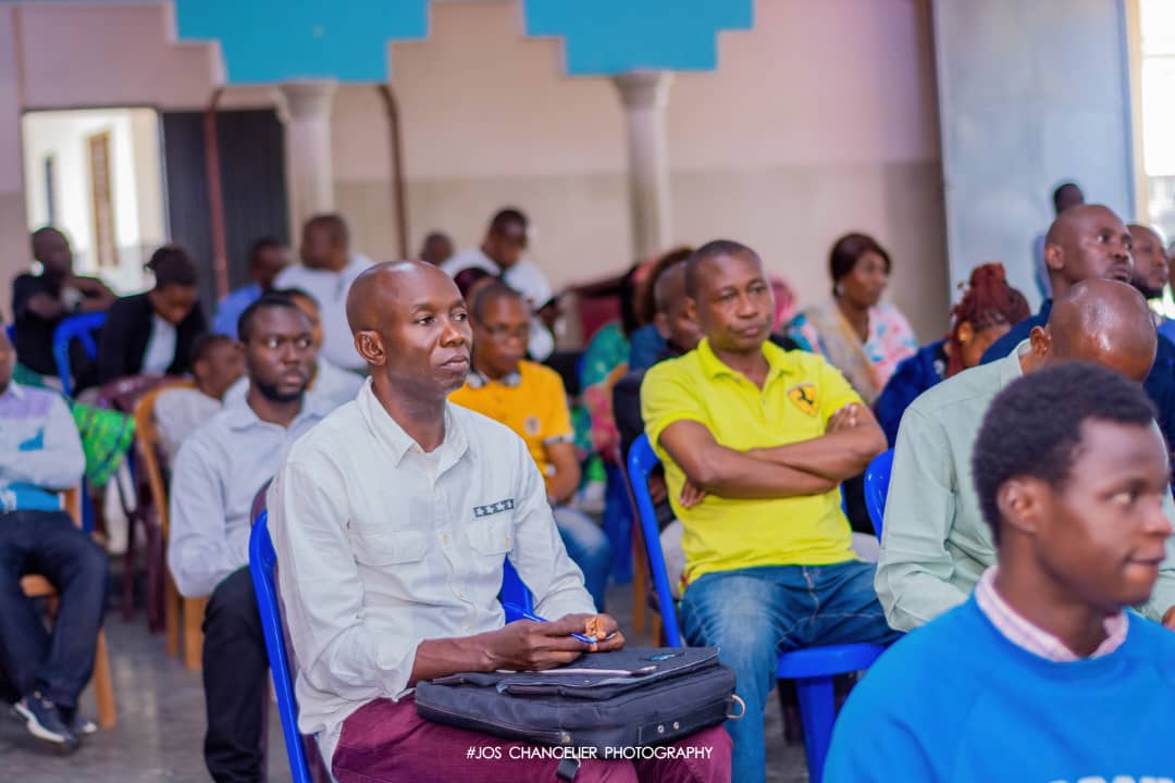 📢 #Kisangani | Lancement du projet #AREC

🎯 Objectif : Une société civile forte, des élections transparentes et une #paix durable en #RDC.

Lire la suite ici: pamojardc.com/2025/06/20/lan…

#EngagementCitoyen #Paix #JusticeEtPaix