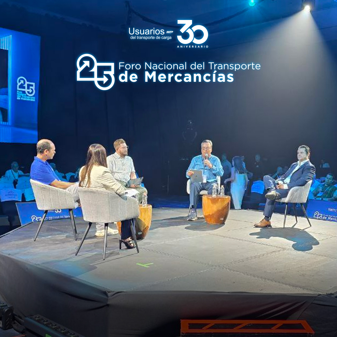 ANTPMexico's tweet image. Inicia nuestro segundo panel del día &quot;#LogísticaMultimodal en México, conectando el país con el mundo&quot;.

#25ForoANTP