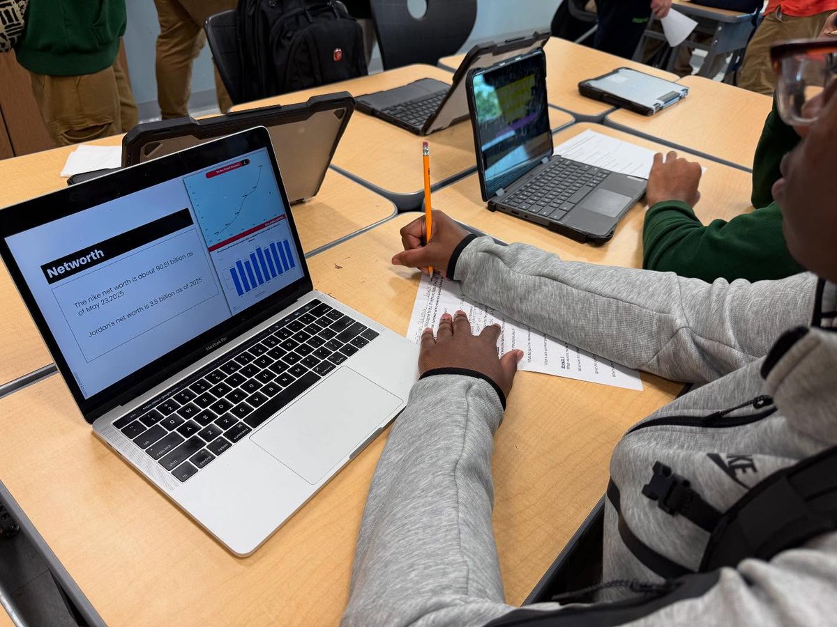 High school students and families: If you need to sign up for summer credit recovery programs, visit our website for details: baltimorecityschools.org/page/extendedl…. Registration closes Thursday, July 3.