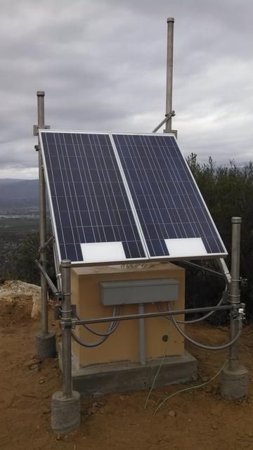 CaltechSeismo's tweet image. #FieldPhotoFriday That view! One of our stations near Hemet, POB2, sits at a great vantage point above the city, in a pretty seismically active area. POB2 is an important part of the network, supplying earthquake data on a constant basis, which is why the recent field work…