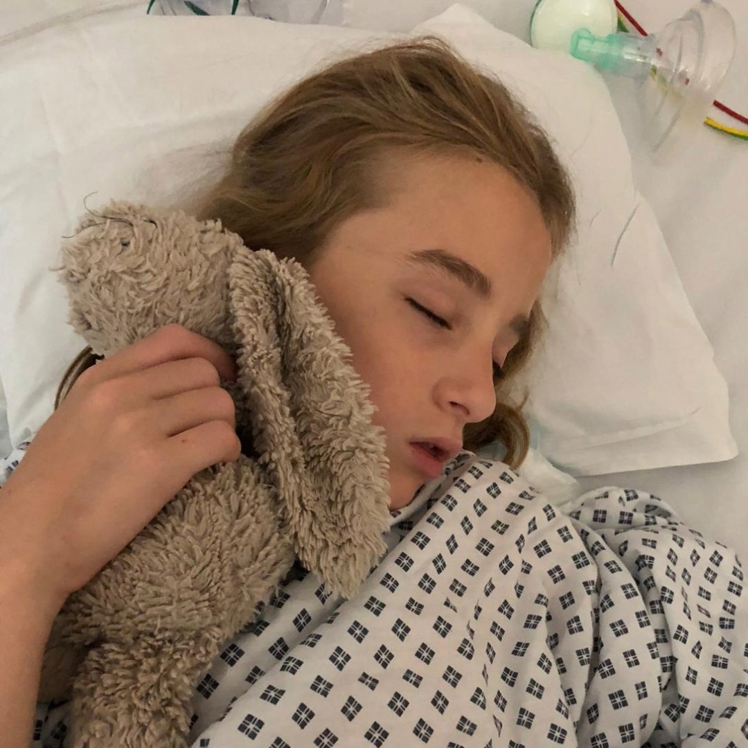 Isabel (16) is currently undergoing proton beam therapy after being diagnosed with a rare, aggressive cancer.  

Her wish 'to go on a skiing trip' with her brother recently came true. ⛷️  

“Everything was absolutely perfect, we couldn’t have asked for more.”- Sara, Isabel’s mum.