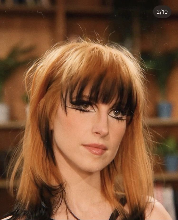 andrea from paramore🖤 (@colormeandrea) on Twitter photo 