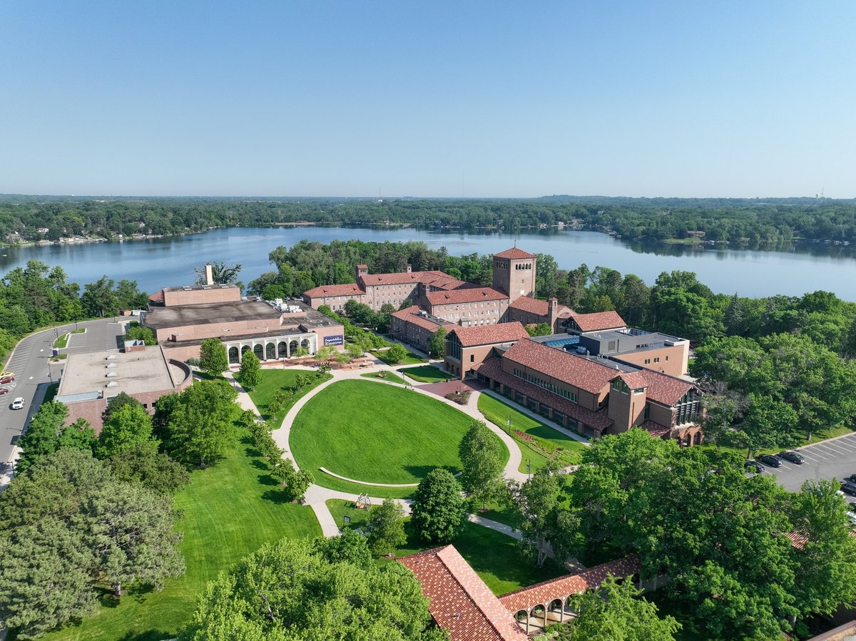 Happy First Day of Summer, Eagles!☀️