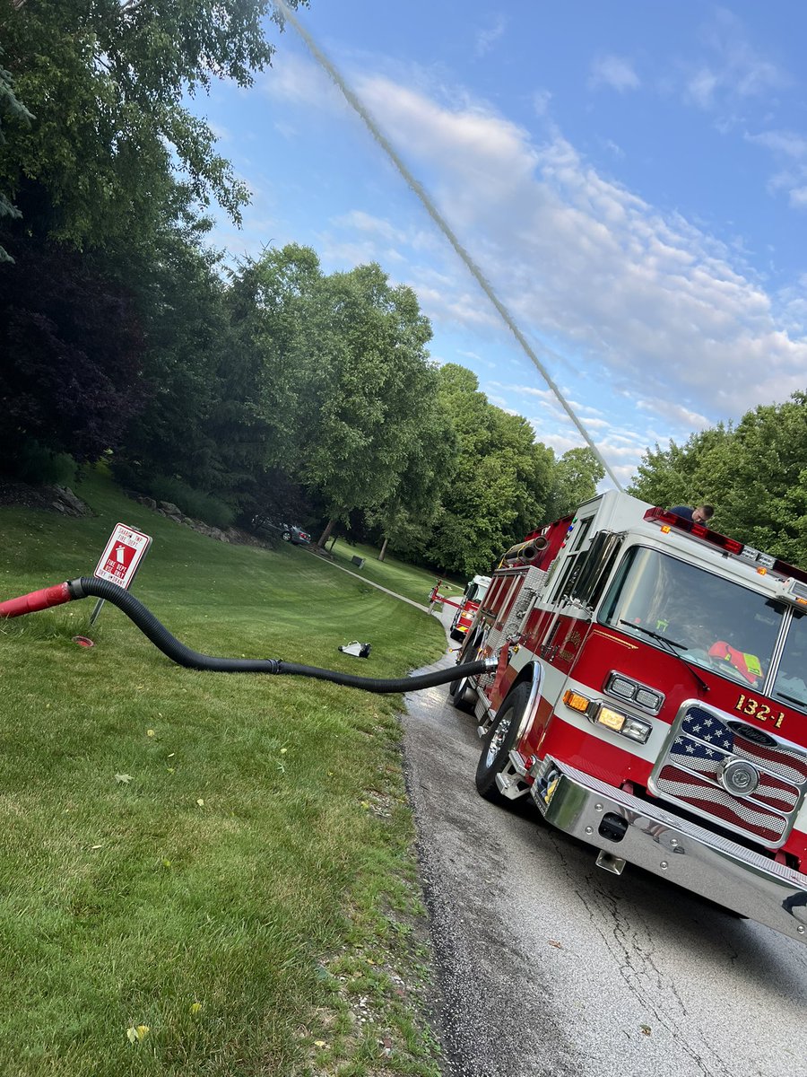 STFD130's tweet image. Thursday night we took advantage of the break in the rain and nice weather and trained on utilizing dry hydrants. Like most rural communities, we do not have fire hydrants in many residential areas, so we utilize ‘fire ponds’ as a water source for fighting fires. #trainhard.