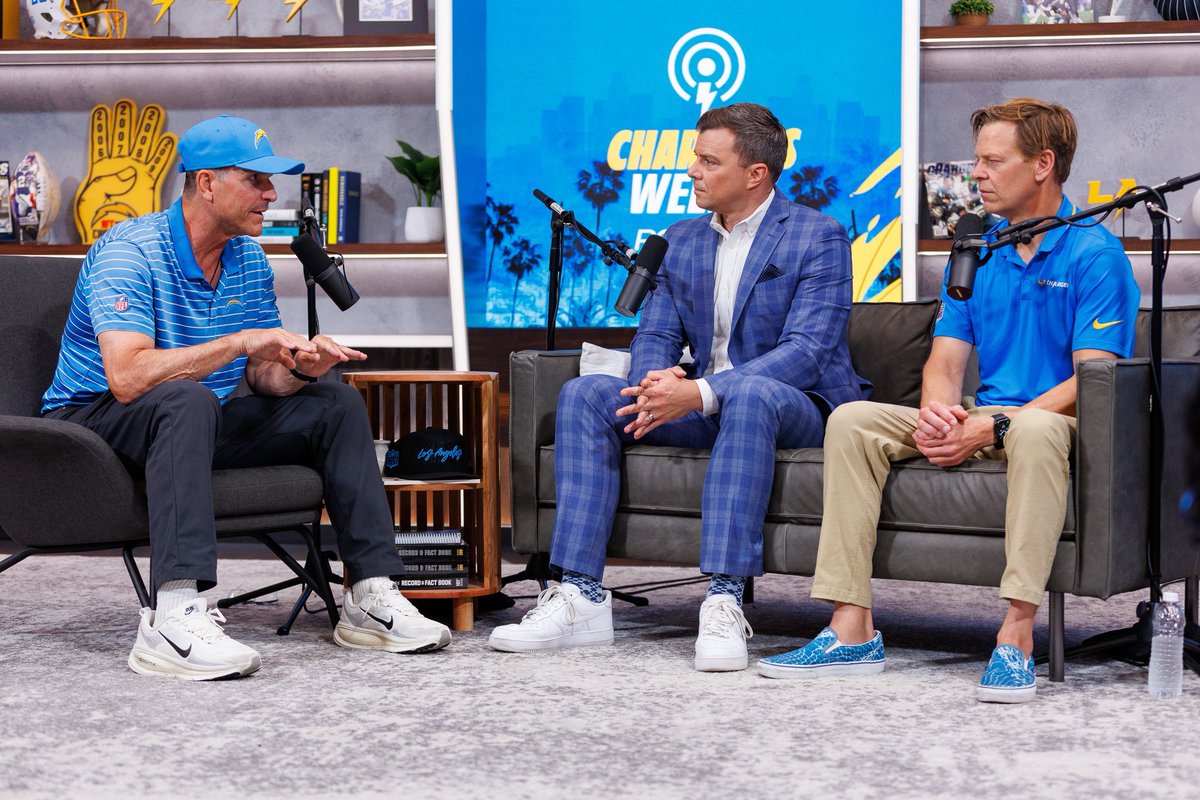 Competitors Welcome ⚡️

Jim Harbaugh joins us on Chargers Weekly. Now up on YouTube and wherever you get your podcasts. (📸: <a href="/tynowell/">Ty Nowell</a>) 

youtu.be/EFa0wSJeOSU?si…