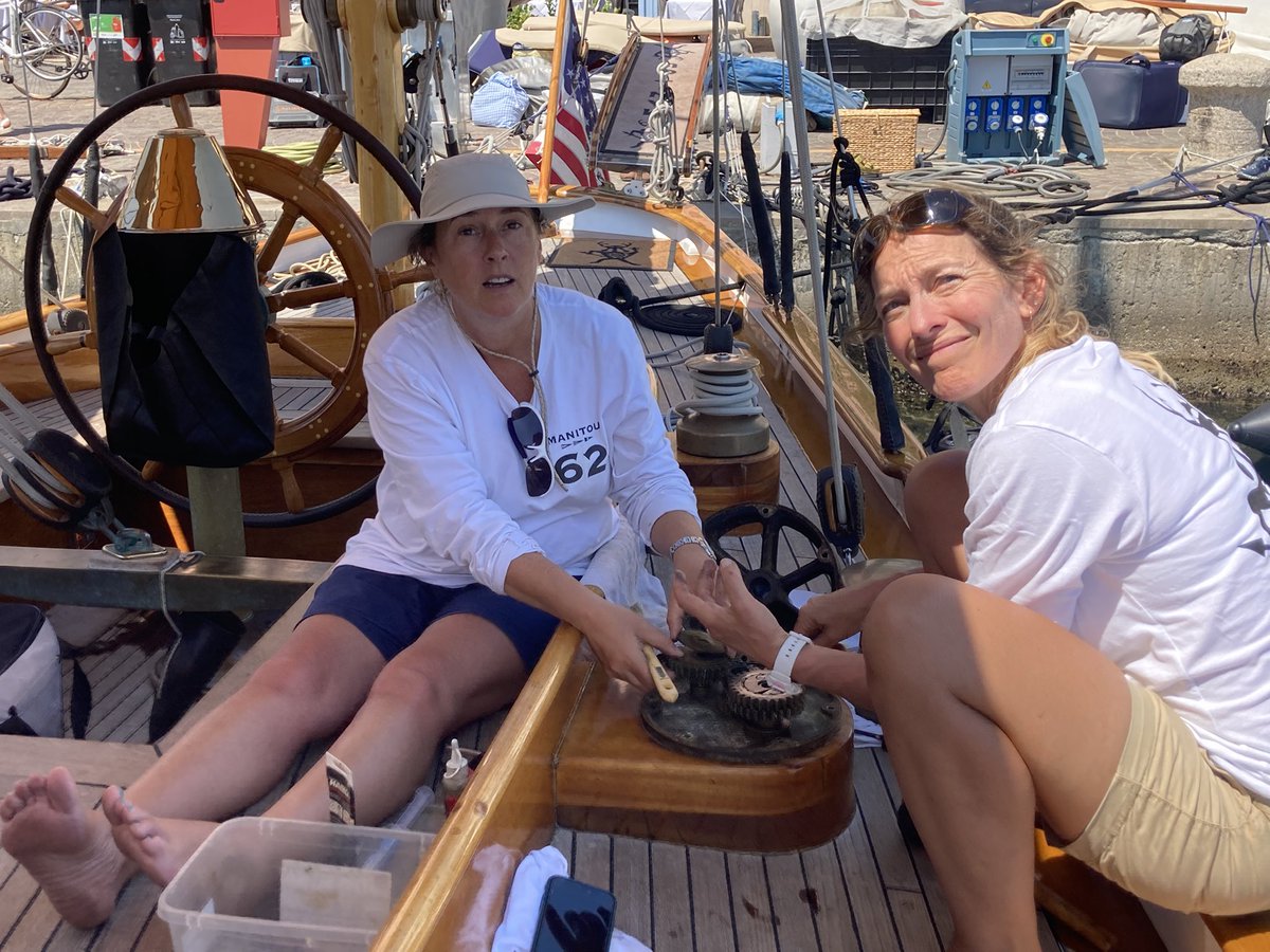 superyachter tweet media