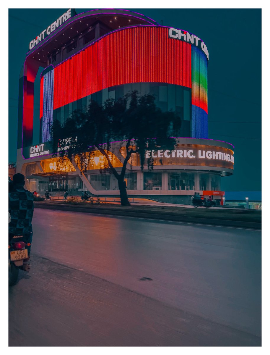 Uganda at night 🔥
📸 <a href="/Richfaith_/">LIFE🐶</a>