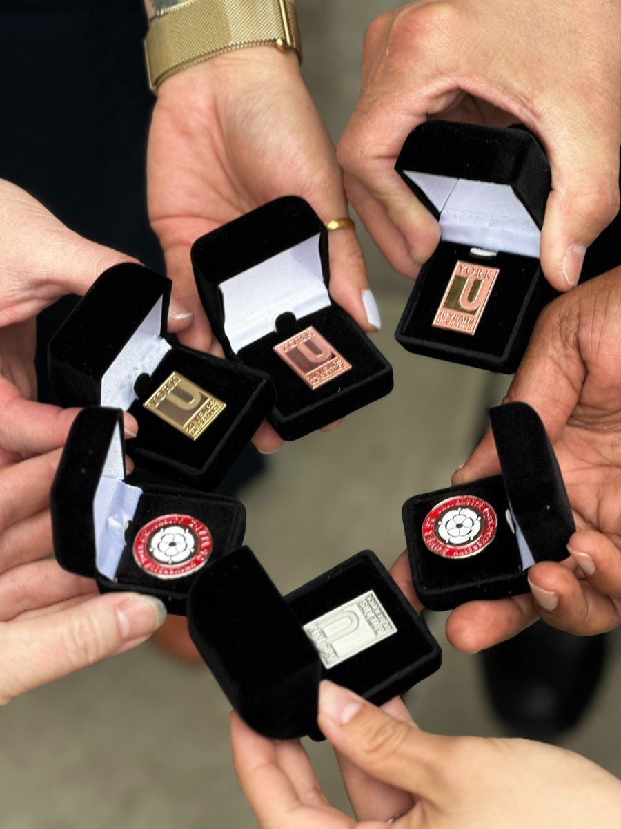Glendon Campus YorkU (@glendoncampus) on Twitter photo Yesterday, we proudly celebrated Glendon faculty and staff who have reached service milestones — 5, 10, 15, 20 and 25 years! 🎉
 
Their dedication, leadership, and passion have shaped the Glendon community in countless ways. 
#YUPositiveChange #GlendonCampus Yesterday, we proudly celebrated Glendon faculty and staff who have reached service milestones — 5, 10, 15, 20 and 25 years! 🎉
 
Their dedication, leadership, and passion have shaped the Glendon community in countless ways. 
#YUPositiveChange #GlendonCampus