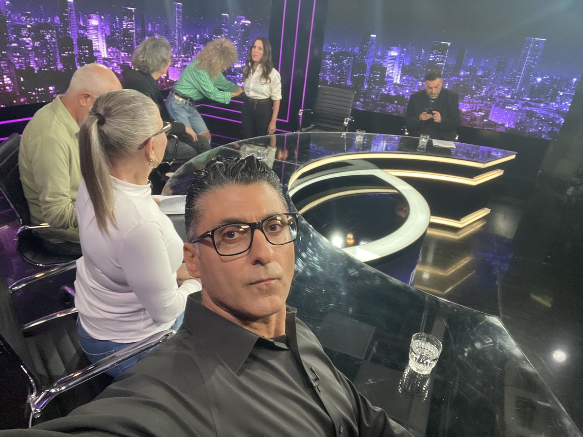 הלילה 🌔בכאן11: לילה עם שי שטרן✨
מיד אחרי החדשות📺.
שבת שלום ולילה שקט🇮🇱❤️ <a href="/kann/">כאן</a>