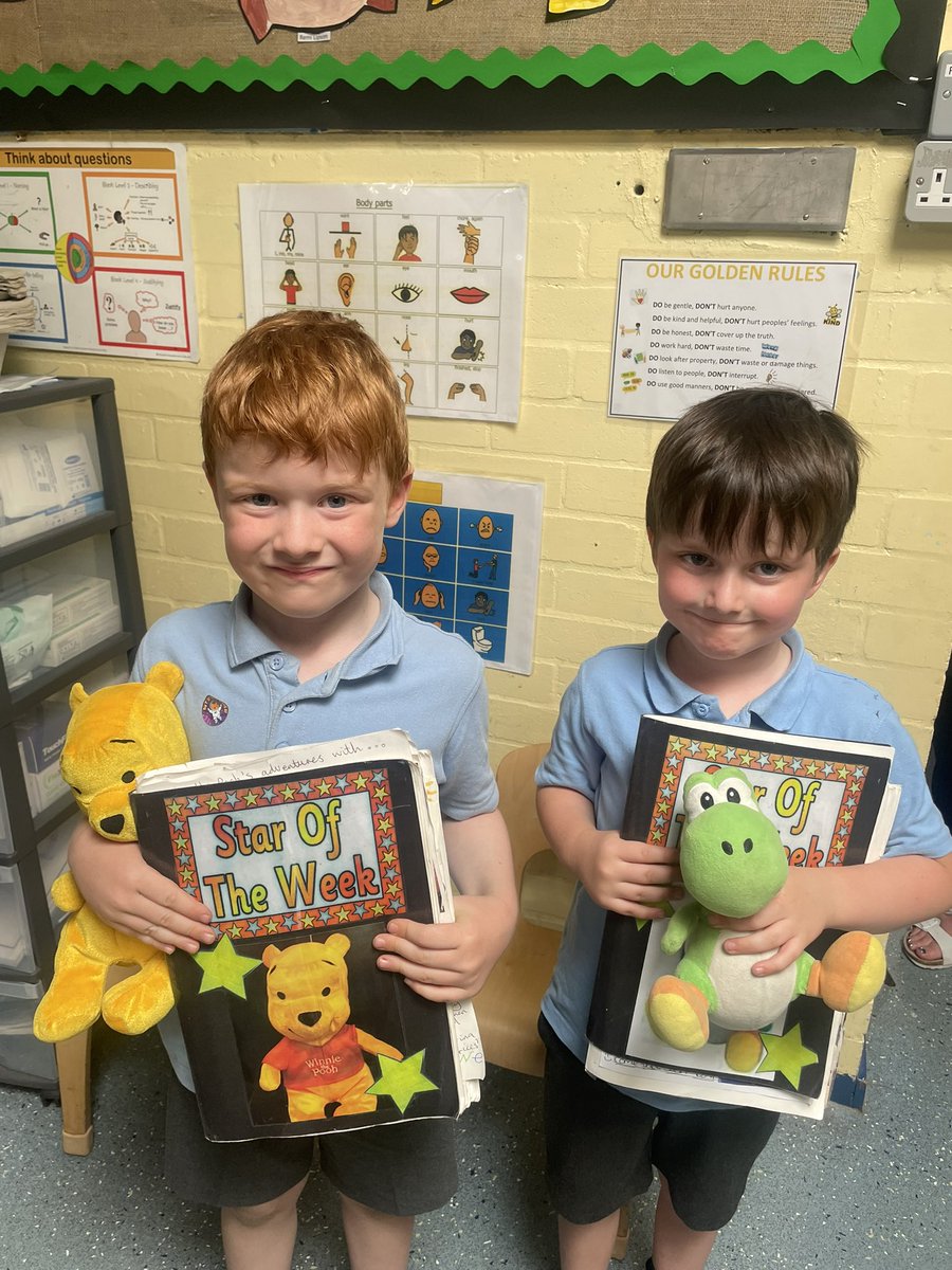 🌟🌟Well done to our two stars of the week in Reception this week! Enjoy your weekend with Winnie and Yoshi🌟🌟