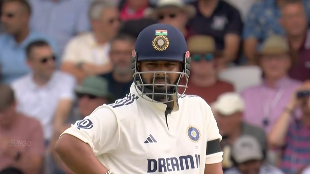 FIFTY BY VICE CAPTAIN PANT. 

- A half century in 91 balls by Pant, a very unusual Rishabh Pant in England. 😄