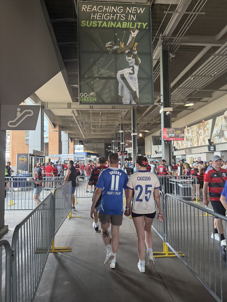 Caicedo fans 👍🇪🇨