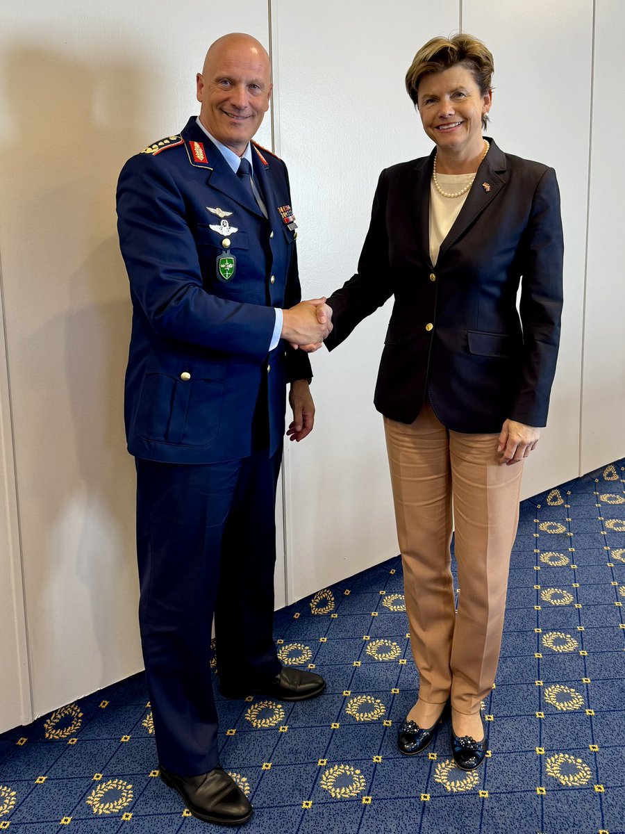 With #NATO Allied Joint Force Command Brunssum commander Lt General Ingo Gerhartz discussed the security situation in the Baltic Sea, preparations for NATO Summit next week, strengthening NATO deterrence and defence, and regional defence plans. #WeAreNATO