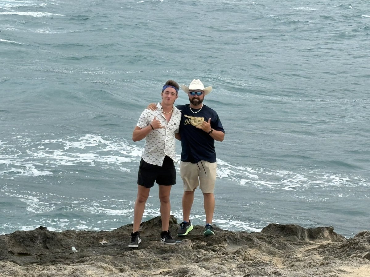 Hawaii <a href="/Htowell15/">Hayden Towell</a>