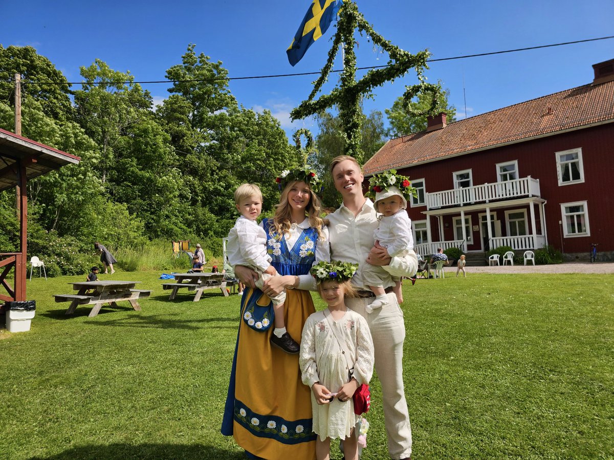 Glad midsommar from the Hahne family! 🇸🇪

For over 1,000 years, our people have gathered to celebrate light, life, and tradition.
We’re proud to pass this heritage on to our children.