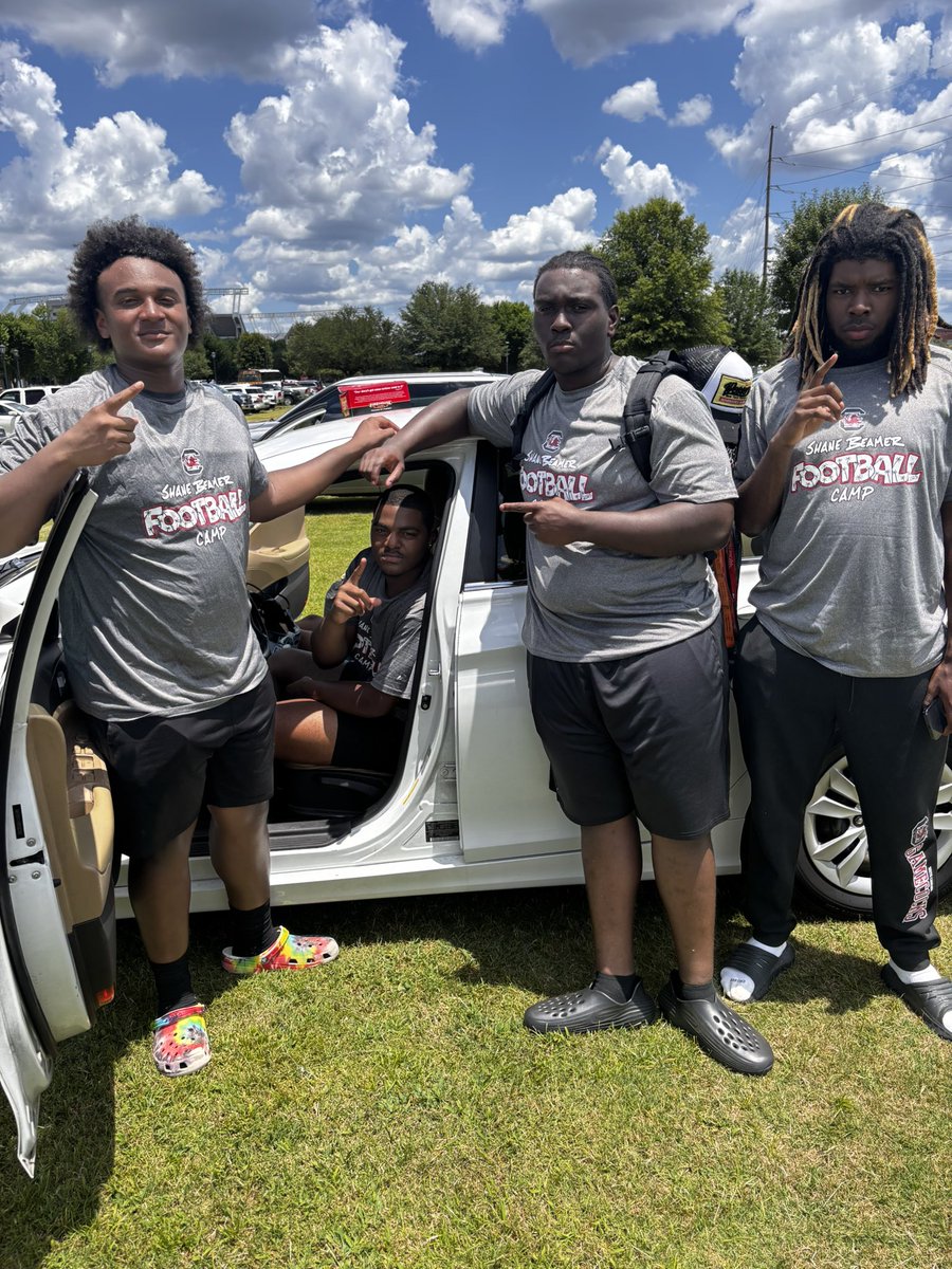 I enjoyed seeing these young men learn and display their athletic abilities at Shame Beamers Big Man Camp! Got some 🛠️ for the 🧰!!! #RedhawksCamping
<a href="/WestwoodFB/">Westwood Football</a> 
#NHAW