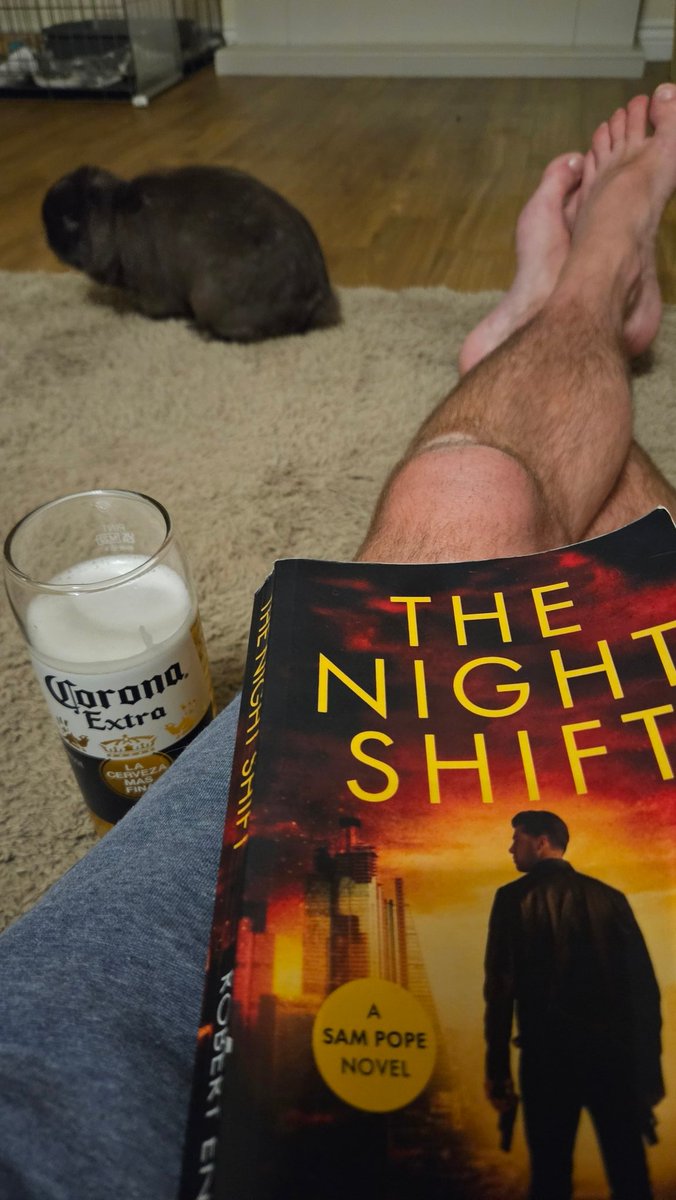 A 🐰 
A 📖 
A 🍺 
Friday night's are so rock n roll .......