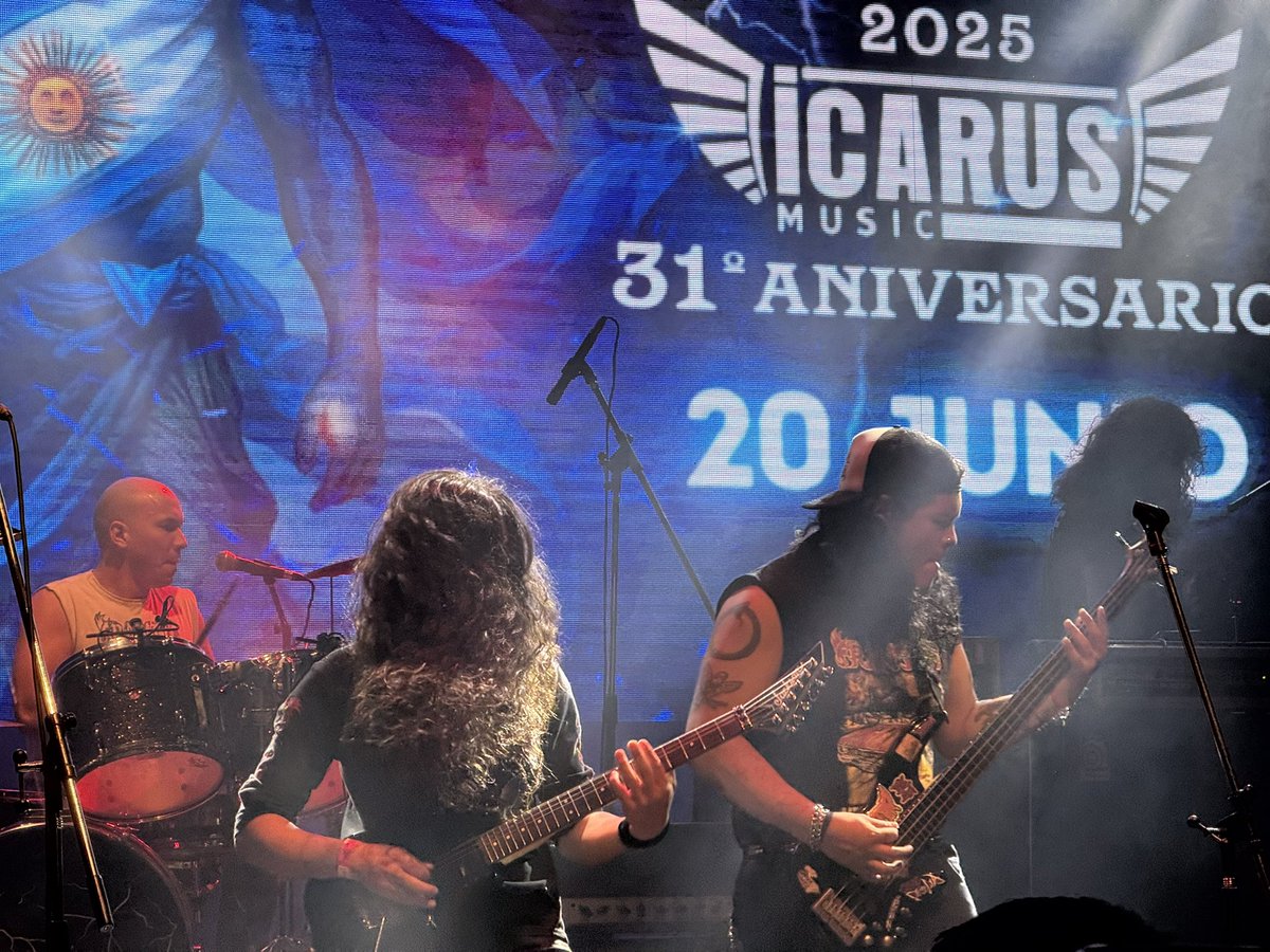 apendientes965's tweet photo. Ya arrancó el @IcarusMusicarg aniversario 🤘🏻 https://t.co/mJbA75mli2