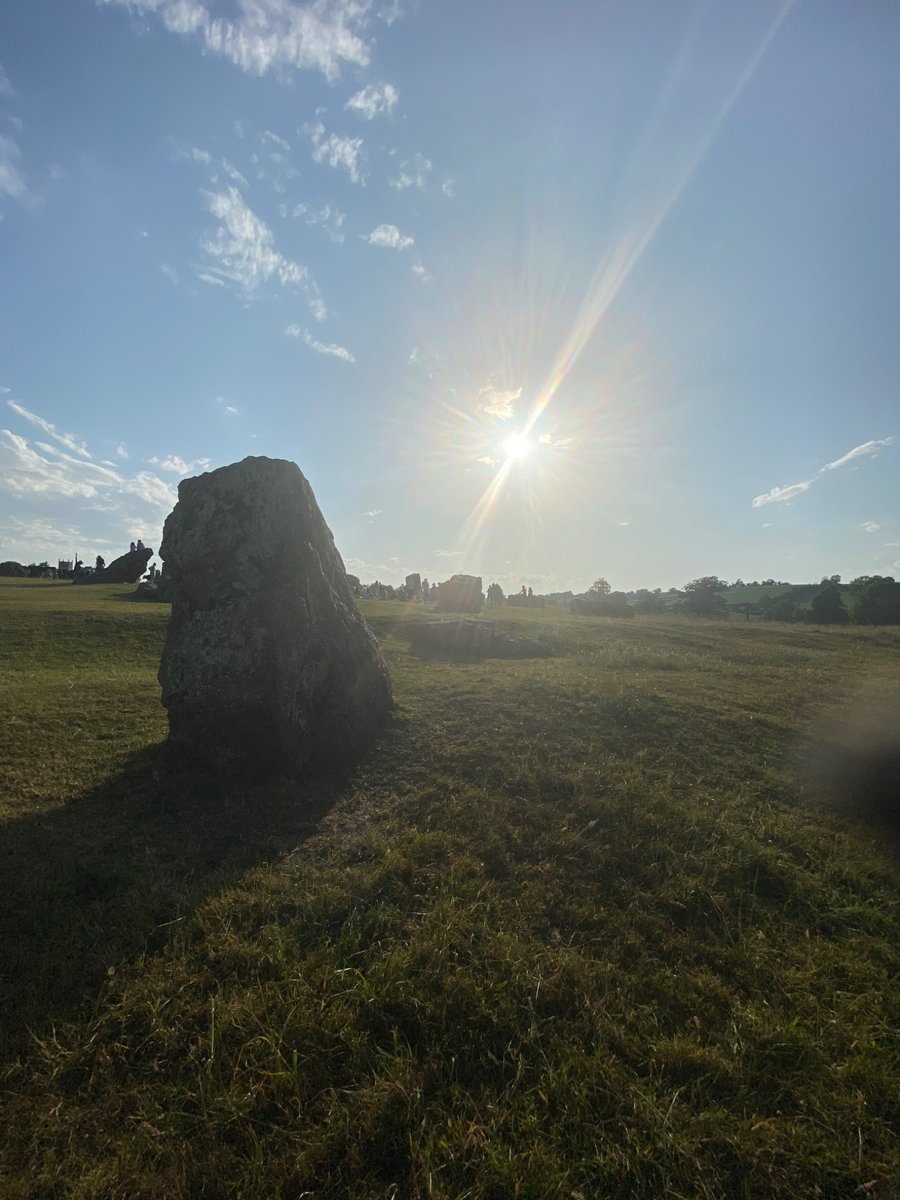 A Merry Midsummer to all 🌞 <a href="/the_stone_club/">Stone Club</a>  #stantondrewstones