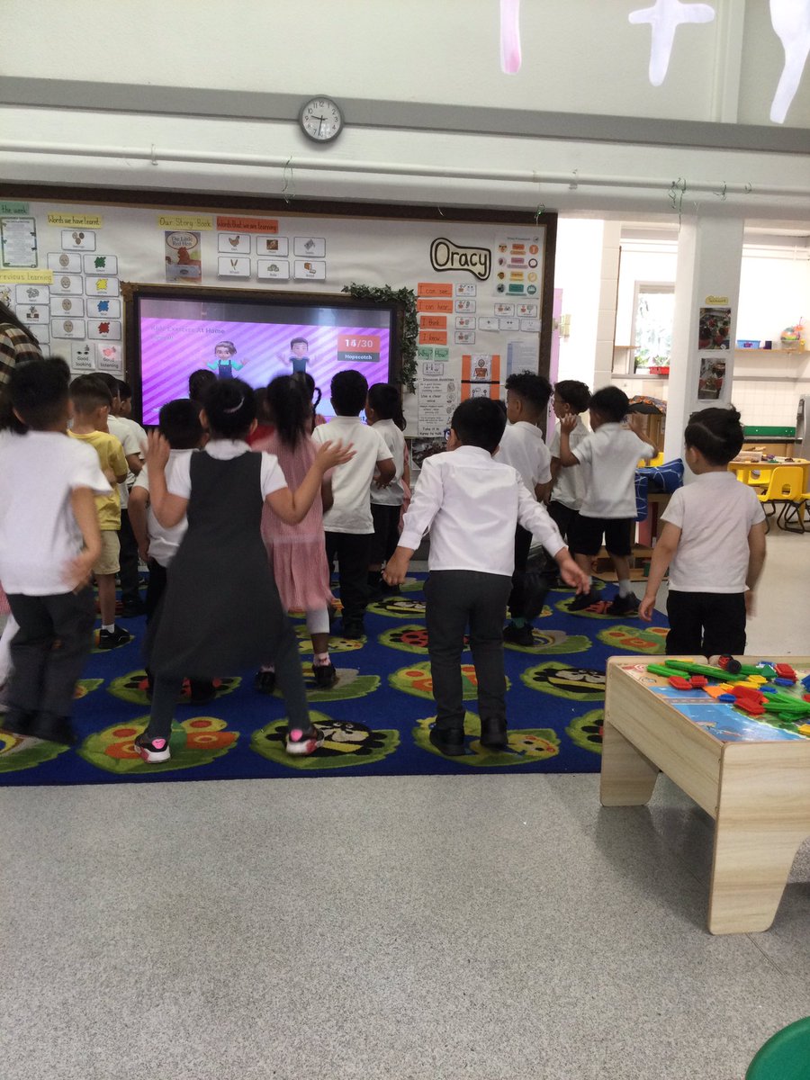 LeighPrimary's tweet photo. Nursery children learnt about their new start well character Katie 180 and importance for good exercise. #Startwellbham #Katie180 #lifelonglearners https://t.co/UlBMhVEduR