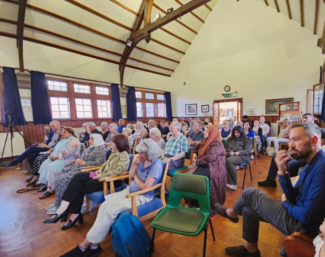 Light_Fndn's tweet image. Understanding The Refugee Experience.

A packed-out event with incredible energy &amp;amp; engagement, with striking presentations from representatives of the Ukrainian 🇺🇦, Palestinian 🇵🇸 &amp;amp; Syrian 🇸🇾 communities. 

More photos:

facebook.com/share/p/16nAwe…

@MatthewBrownLab @blogpreston