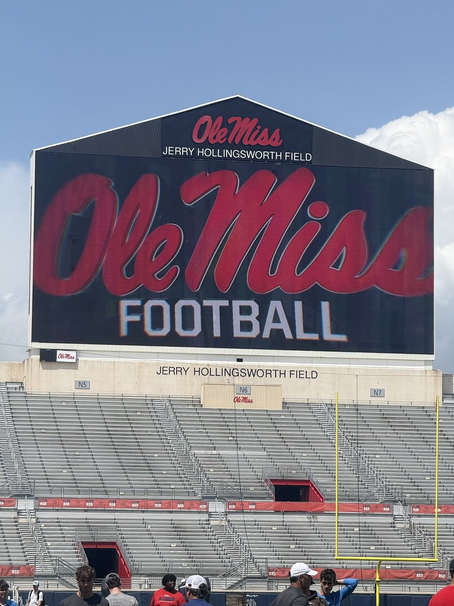 MJGideon1's tweet image. After a great camp i’m blessed to receive my 8th offer from The University of Ole Miss. @Coach_Gideon34 @CoachMcAbee21 @koachjj @JCJetsFootball