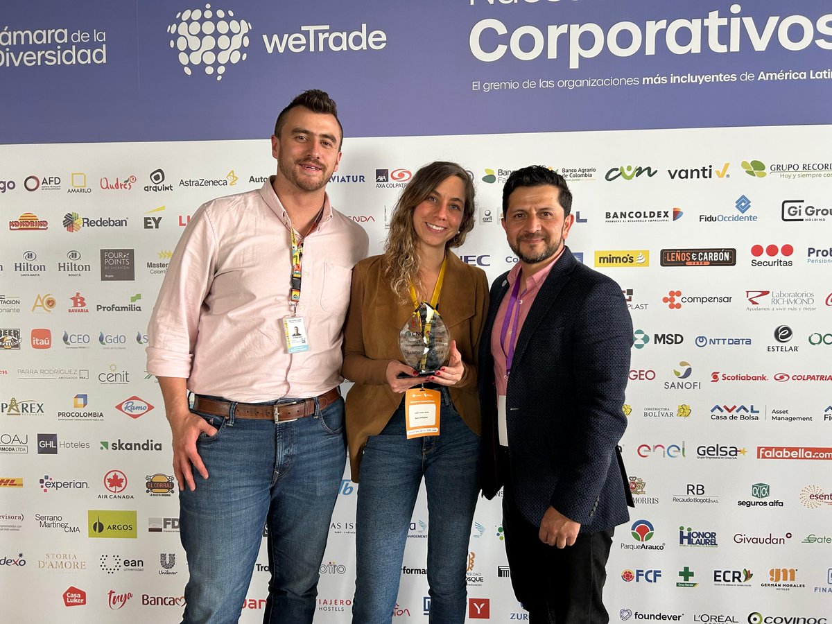 BancodeBogota's tweet photo. Hoy estuvimos en #WeTrade2025, la feria de negocios que impulsa la diversidad y la inclusión en LATAM 🌈. Hacemos parte del Ranking de las Empresas más Incluyentes de LATAM, ocupando el 3er lugar entre más de 450 compañías, según la @CamDiversidad y el @CNCSocial 💙. https://t.co/lITTFIYsZd
