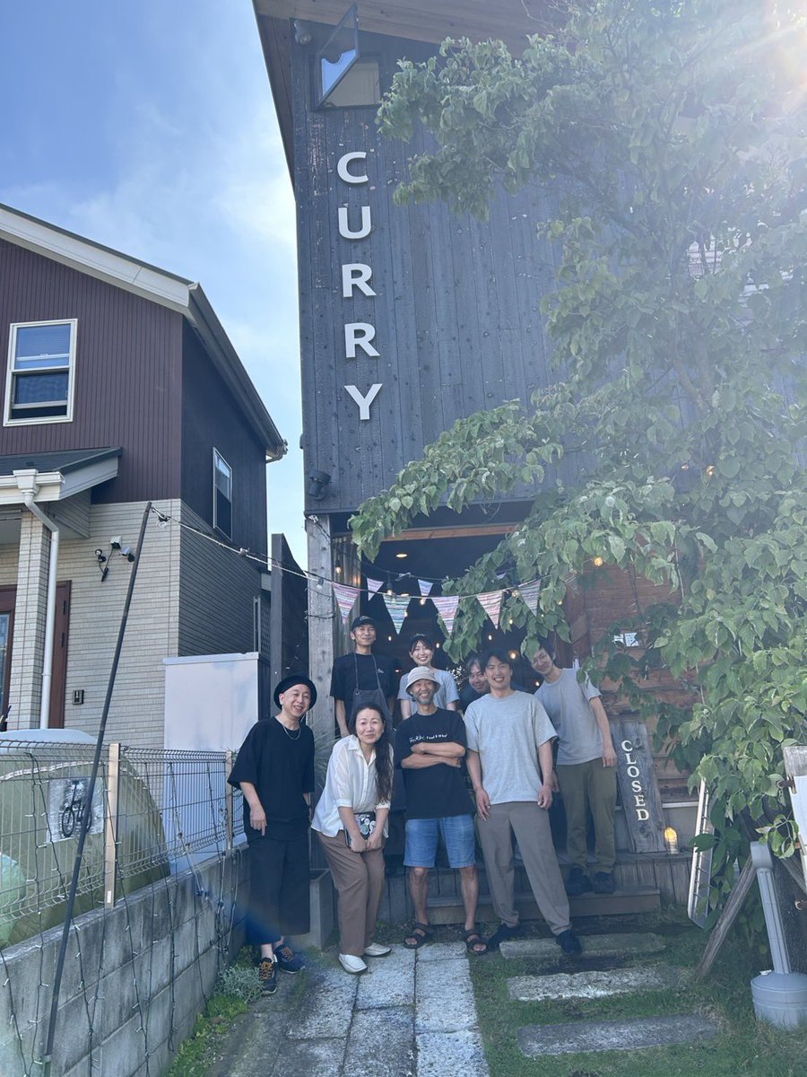 嬉しいライブが決まりました🥂

7/20(SUN)
Minami Curry (辻堂）

Live🎤
CuT SUIKA with OBATAJIN &amp; Shoji Wataru
feat. <a href="/tymemas/">ttymd.com (Tyme./Tatsuya Yamada)</a>  !!!!!

やったー！
詳細は追ってお知らせしますが、ぜひ🗒️予定を空けておいていただけたら嬉しいです🍉

最高に美味しい🍛南さんのカレーをみんなで食べましょう😋